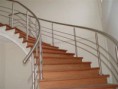 /album/pasamanos-en-acero-inoxidable-y-vidrio-templado/curvo-2-jpg1/